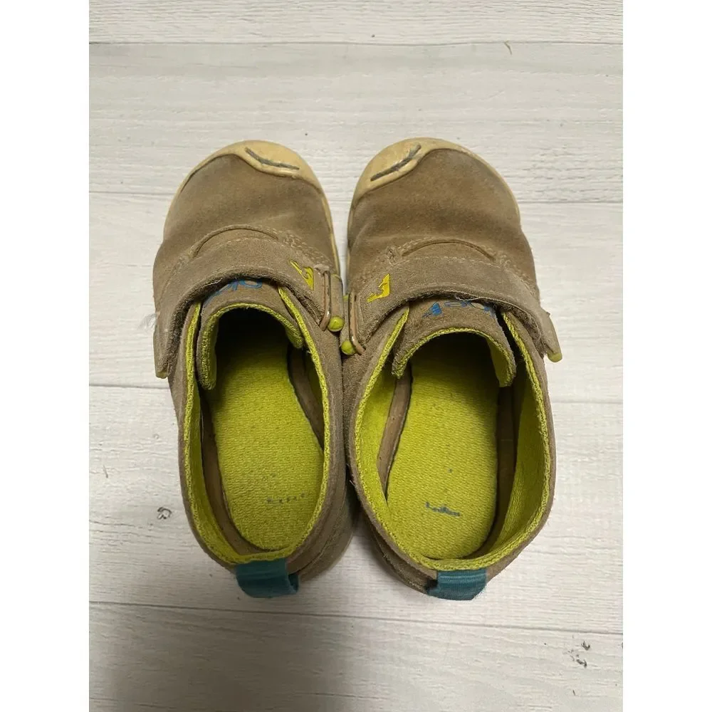 PLAE Lou Suede tan shoes kids‎ size 7.5